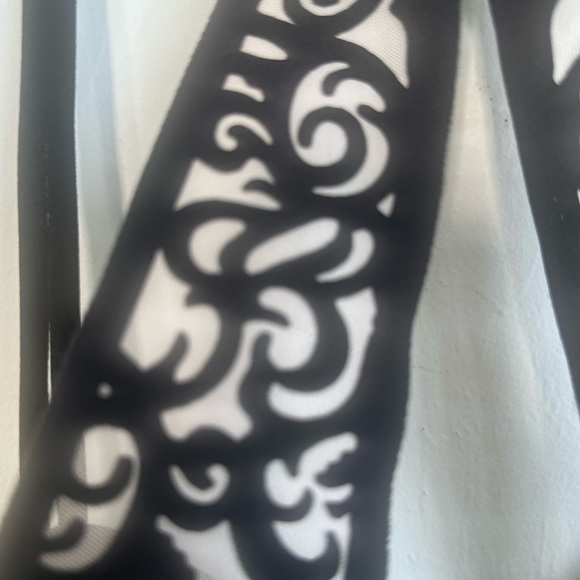 Victoria's Secret Black Bra with Lace Detail - Picture 6 of 10